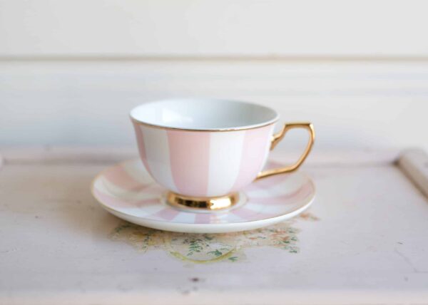 Cristina Re Tea Cup Posies - Image 3