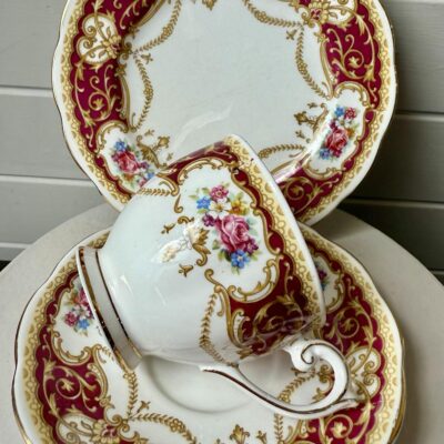 Regency Floral Trio Teacup Posy