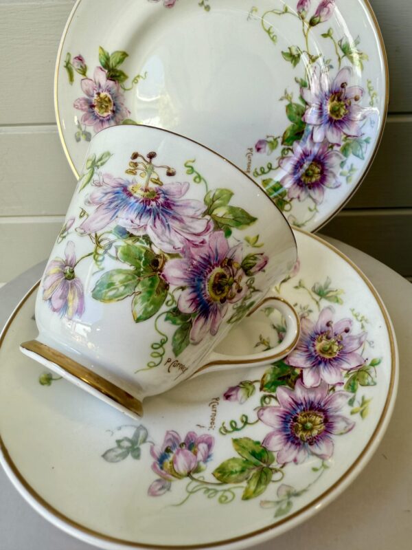 Royal Doulton Passion Flower Trio Teacup Posy