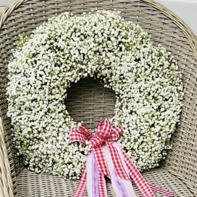 babys breath christmas wreath