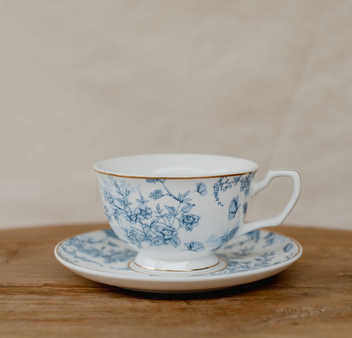 blue and white toile teacup