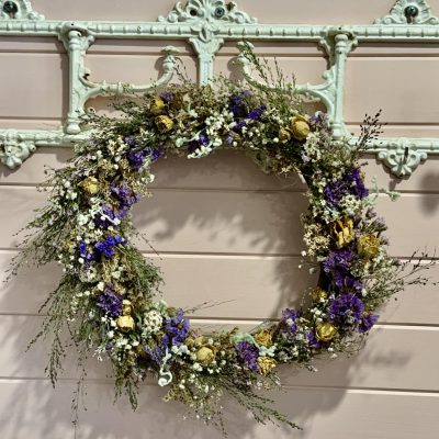 Creative workshop in Newcastle - Dried Flower wreath arangement