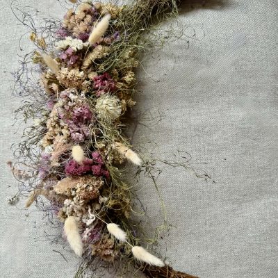 Moonlight Enchanted Crescent Wreath – Dried Flowers for Mother’s Day, Birthday, Eid & Ramadan Gifts